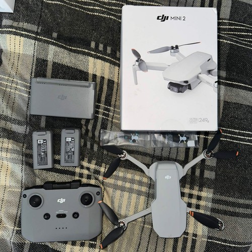 Dji mini drone - mini, 2